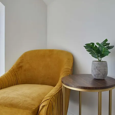 Host & Stay - The Penthouse, Hudsons Yard House Уитби Экстерьер фото