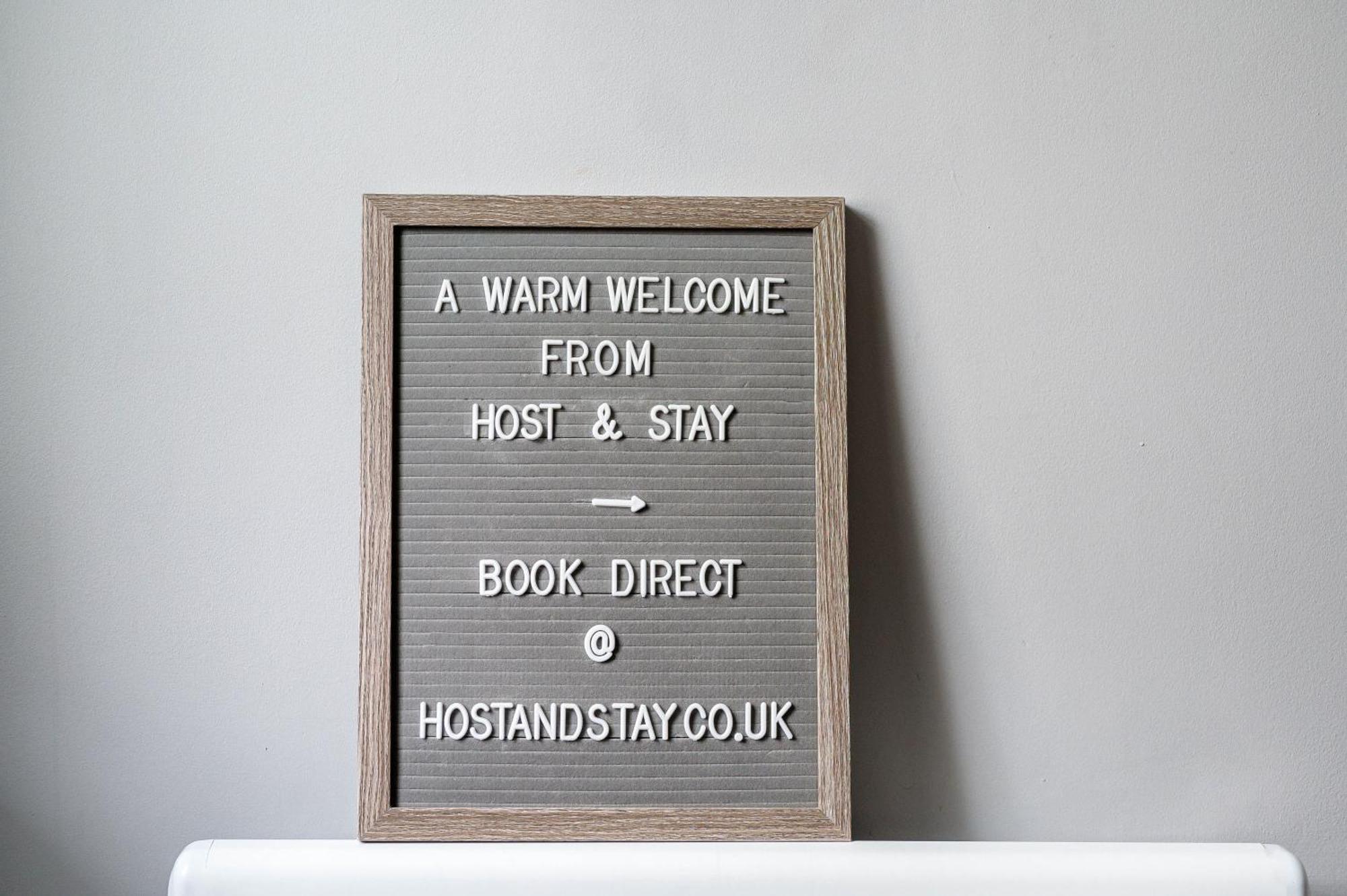 Host & - The Penthouse, Hudsons Yard House Whitby